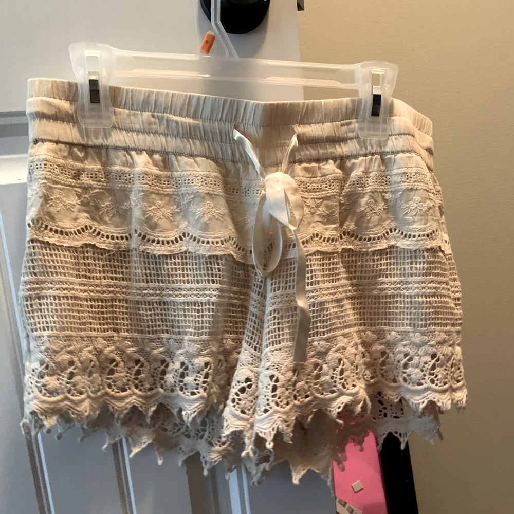 Lace shorts